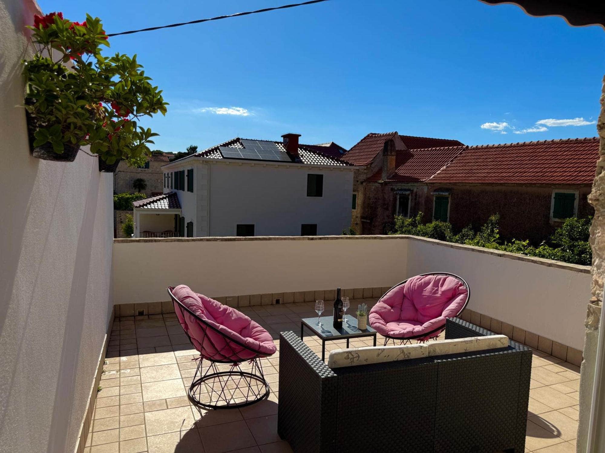 Apartment Pjaca Postira Exterior photo